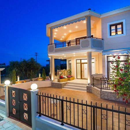 Girene Villa يميناريا المظهر الخارجي الصورة