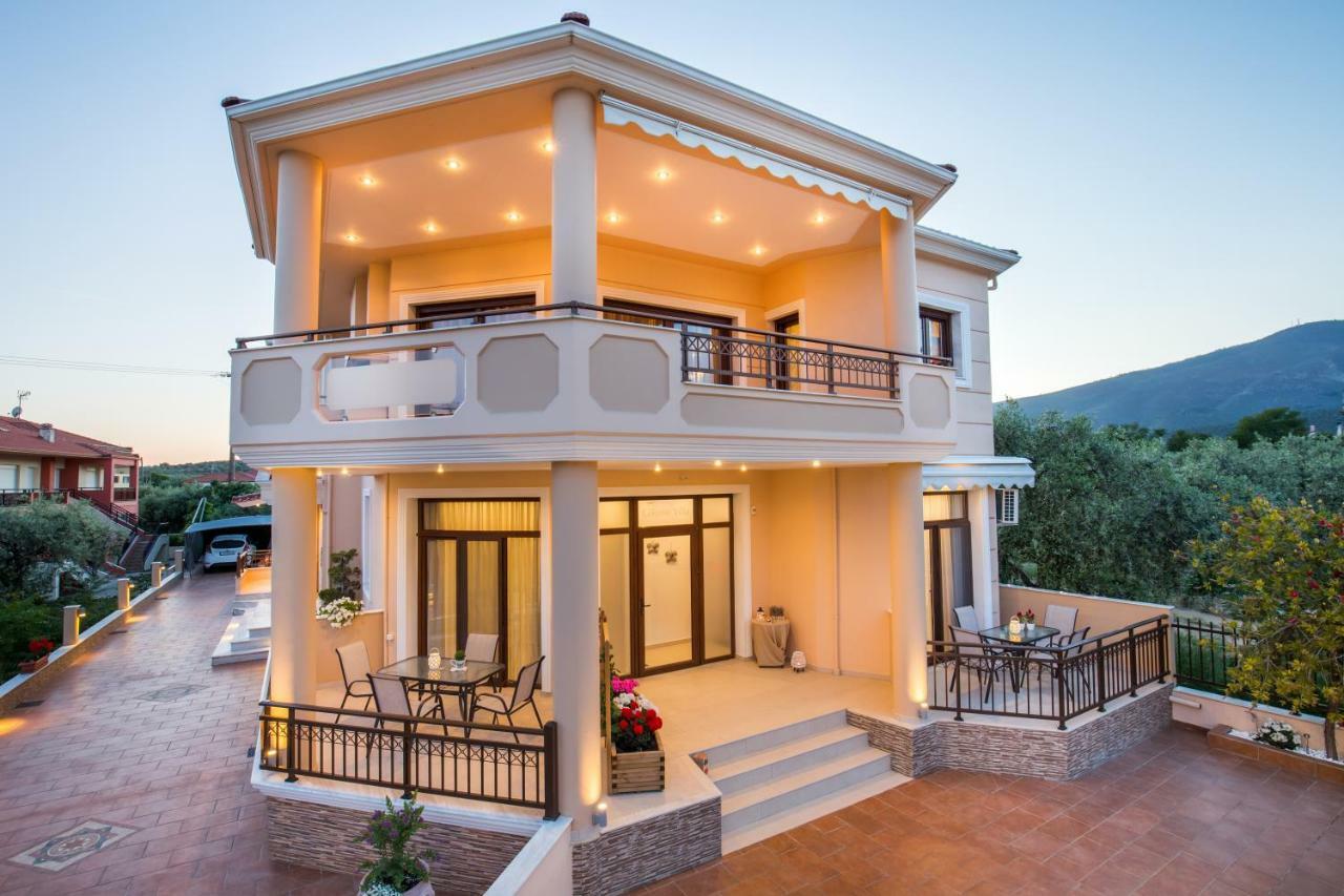 Girene Villa يميناريا المظهر الخارجي الصورة